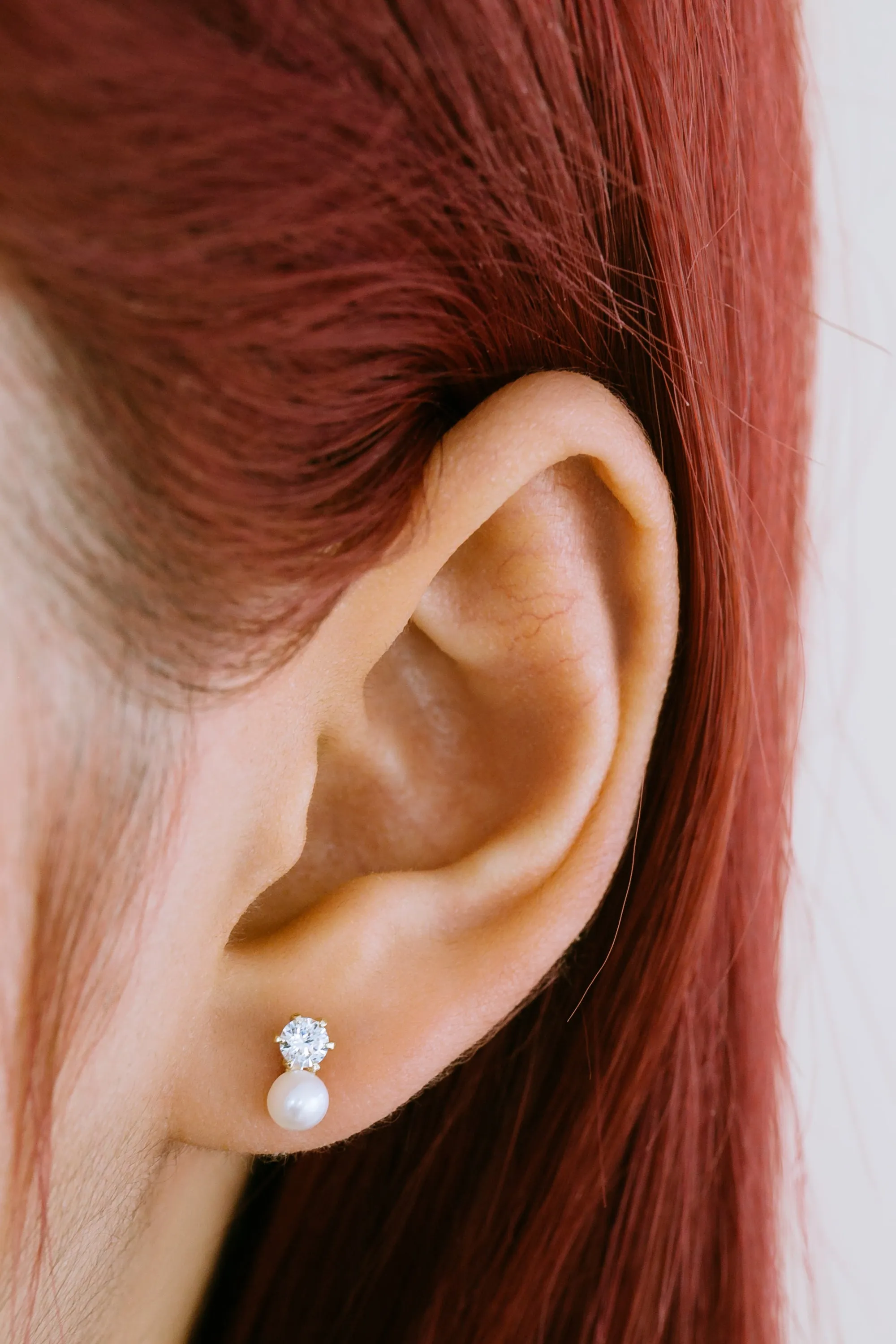 14K Real Gold Cz and Freshwater Pearl Forward Helix Cartilage Tragus Inner Conch Ear Stud Post Internally Threaded Earring Labre