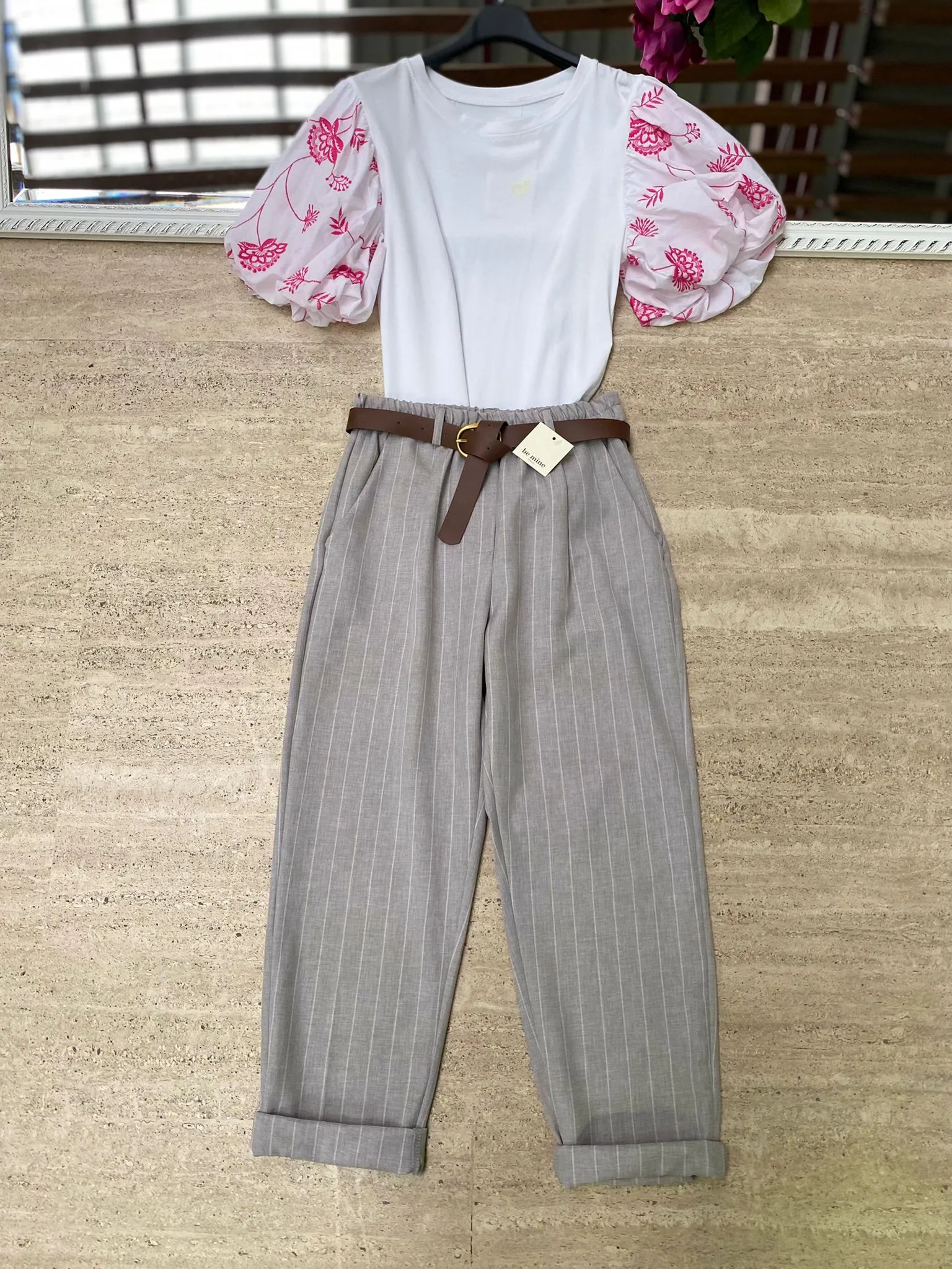 Pantaloni con cintura a righe